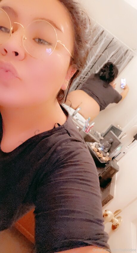 Babiidee model art picture