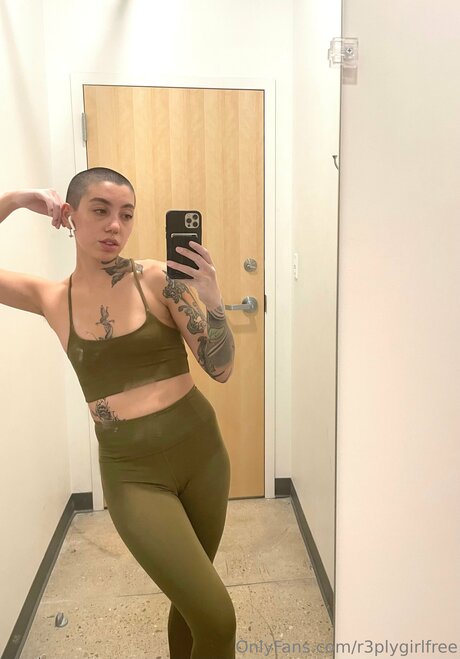 R3plygirlfree pornstar xxx photos