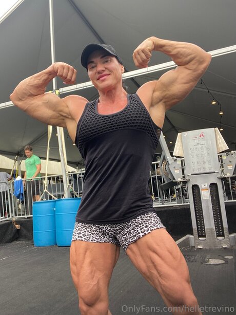 Helletrevino model nude pictures