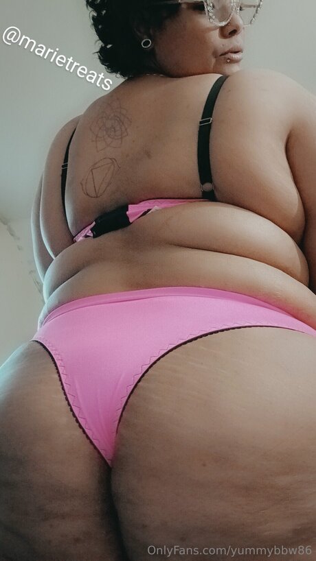 Yummybbw86 model sex picture