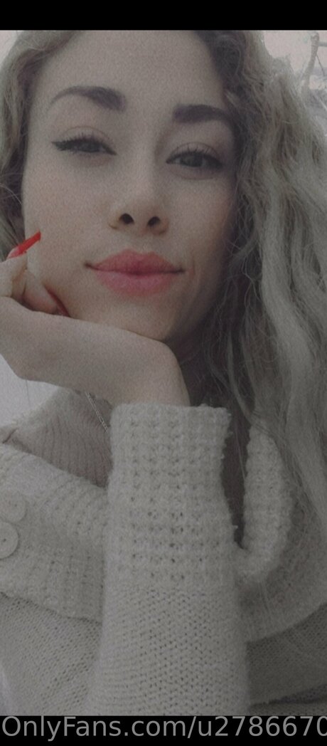 U278667022 beautiful actress pictures