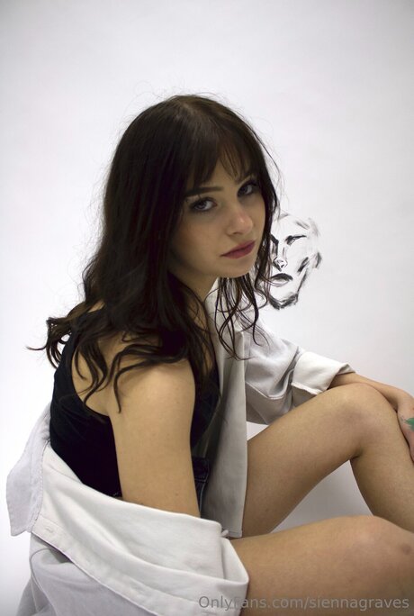 Siennagraves model high quality pics