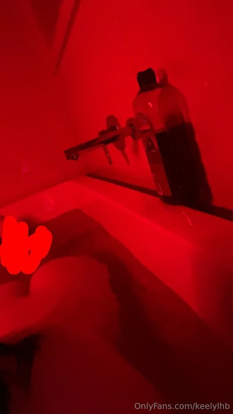 Keelylhb porn model photo