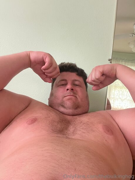 Thebulkinghog nude model photo