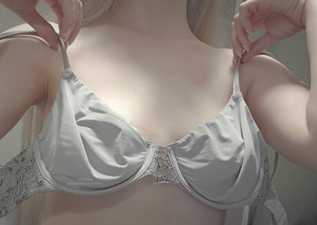 perfect shemale onlyfans free nude image