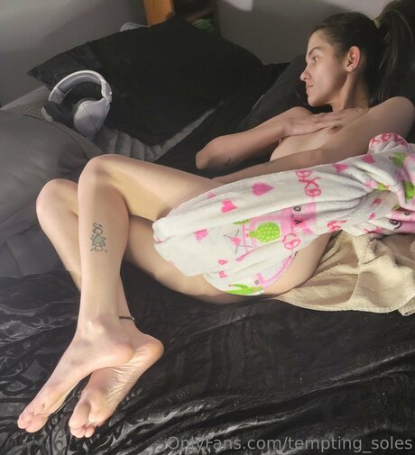 Tempting Soles xxx pornstar images
