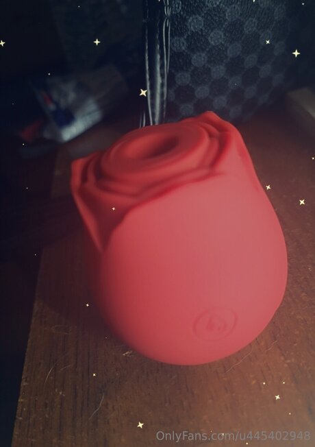 U445402948 star exclusive photos