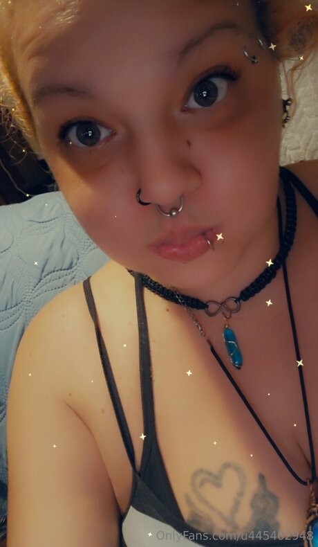 U445402948 free model img