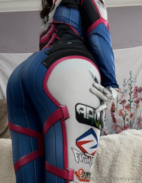 Lovelyylexx model perfect photo