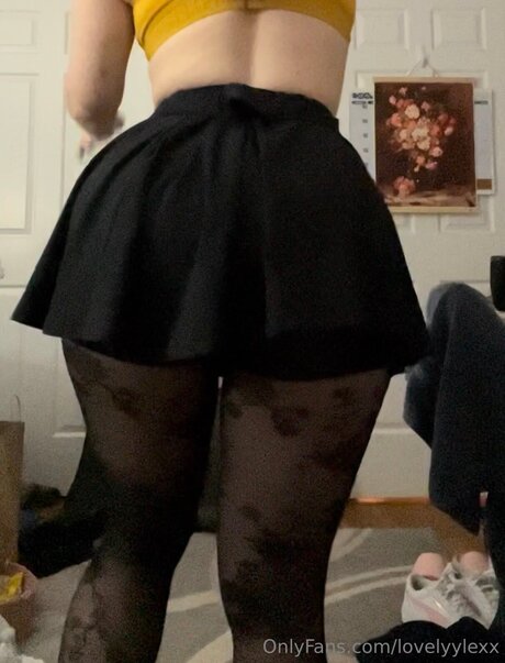 Lovelyylexx beautiful star picture