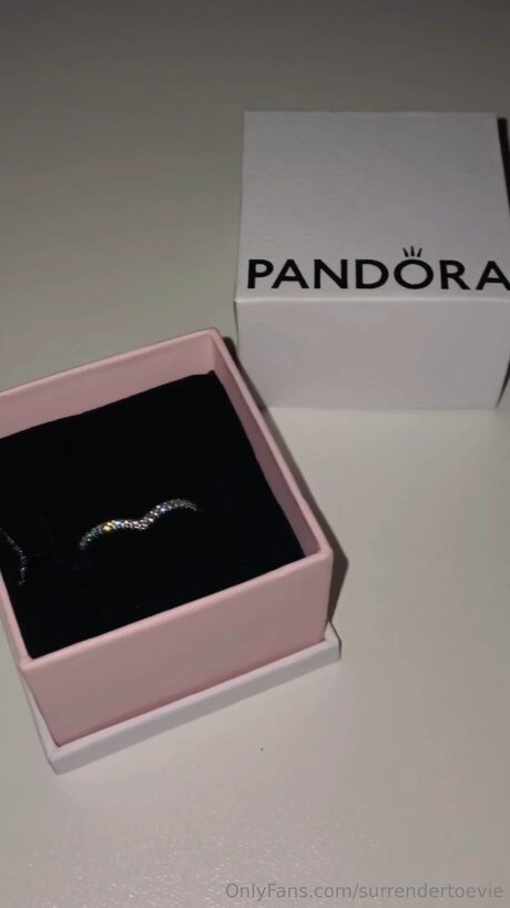 Surrendertoevie top star images