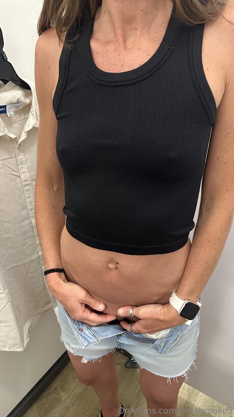 Missbrooke5 model free galleries