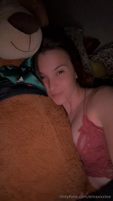 Emaxxxlee hot pornstar picture