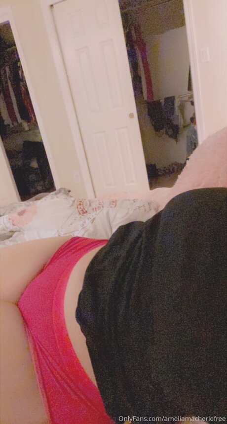 Ameliamacheriefree nudes star picture