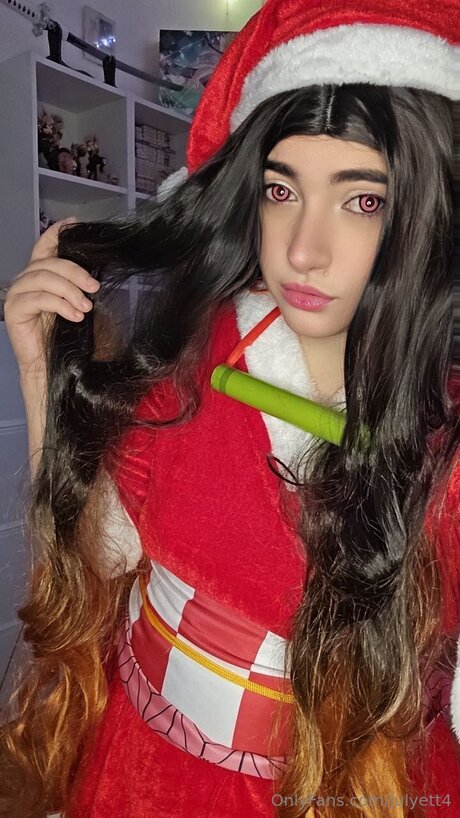 Julyett4 model high quality img