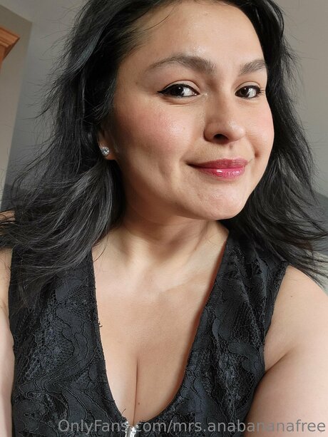 Mrs Anabananafree model free pictures