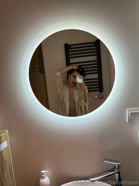 Babyelissse model adult img