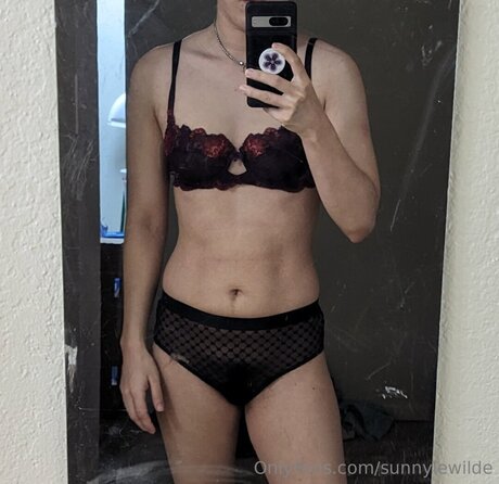 Sunnylewilde best pornstar picture