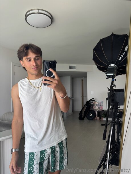 Madformatty sexy model pic