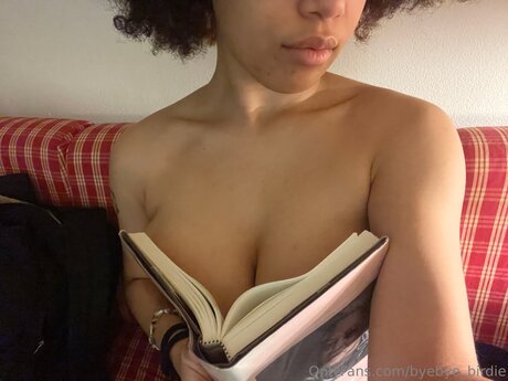 Byebye Birdie hot model pic