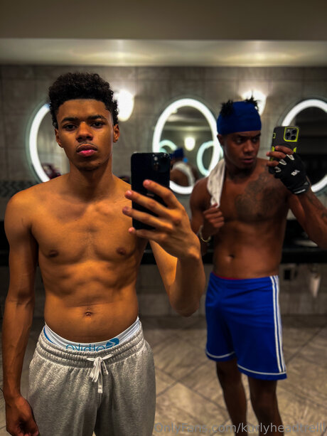 Kurlyheadtrelll pornstar nice pic