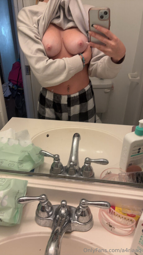 Itsariellexxx star nice pics