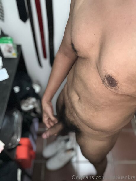 Matiusnkrs nude pornstar pic