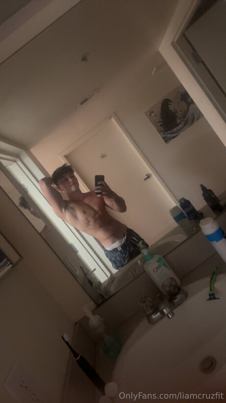 Liamcruzfit high quality model images