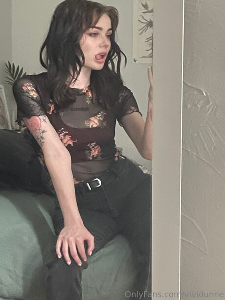 Vividunne beautiful model archive