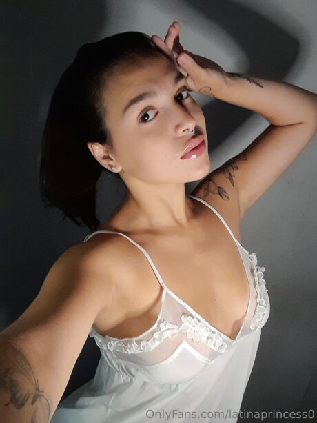 Emmaa Of naked actress image