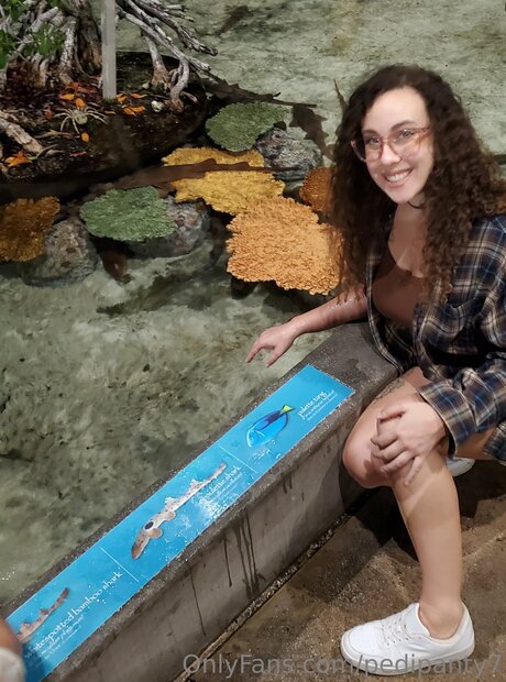 U9317275 nude pornstar img