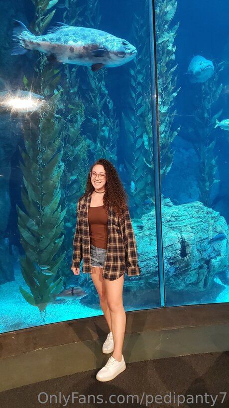 U9317275 exclusive star pic