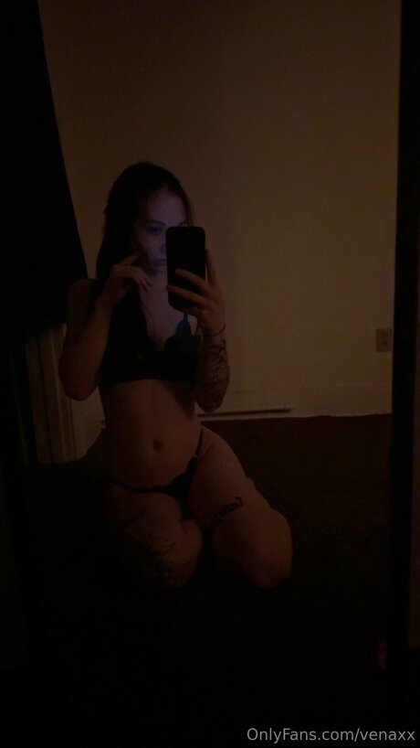 Venaxx sex model photos