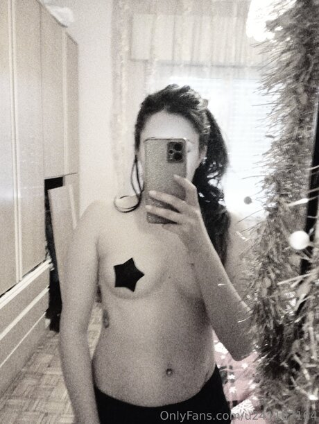 U241107164 model beautiful img