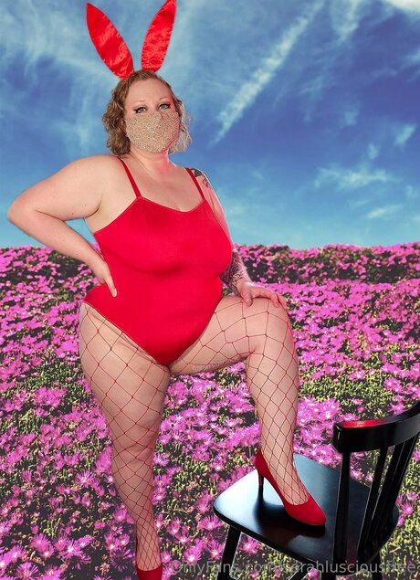 Sarahlusciousfree adult model pics