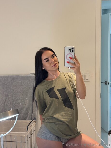 Beaabeea model perfect pics