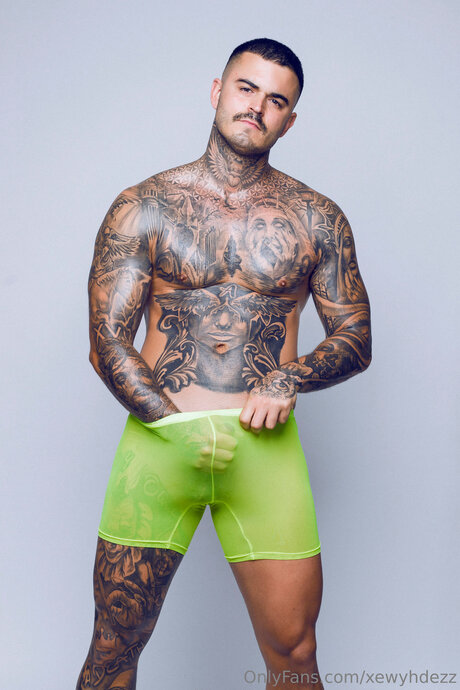 Xewyhdezz pretty model archive