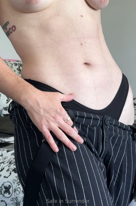 Safeinsurrender top star photo