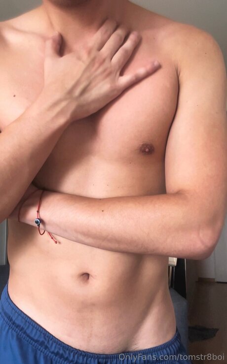 Tomstr8boi hot model photo