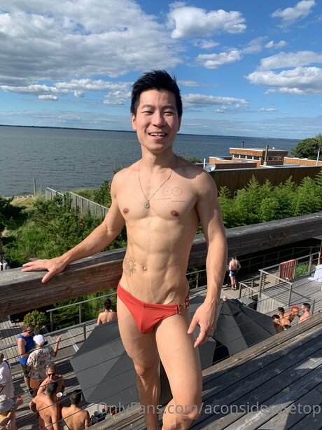 Aconsideratetop nudes pornstar picture