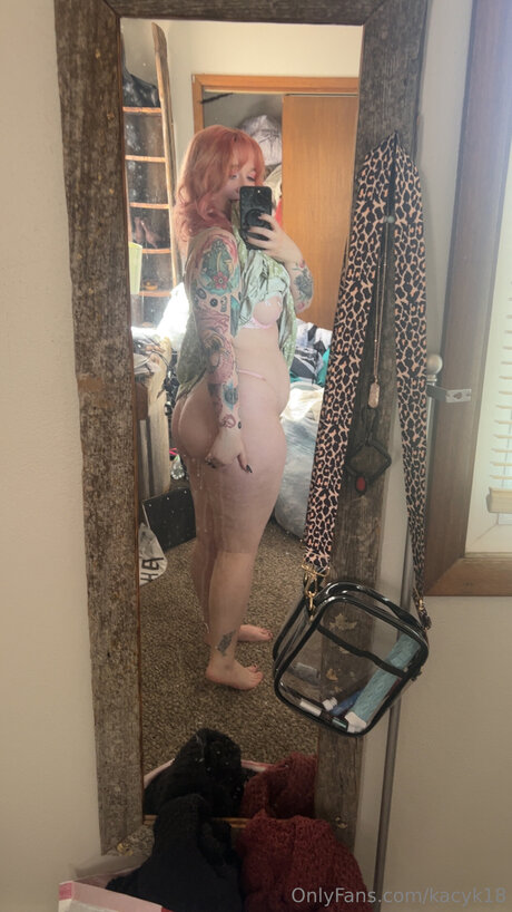 Bookwormkc pretty model img