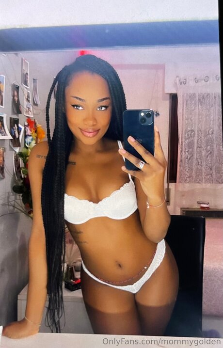 Ebonatina model top pictures