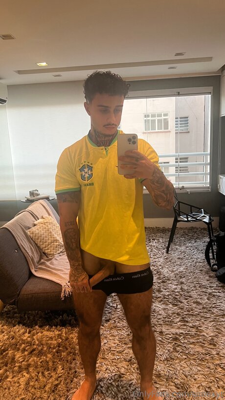 Simexyt model xxx pictures