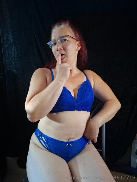 Margretbrown star adult picture