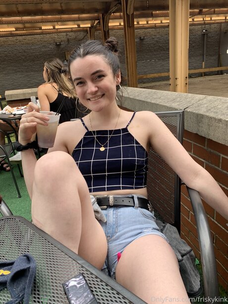 Friskykink pornstar hd picture