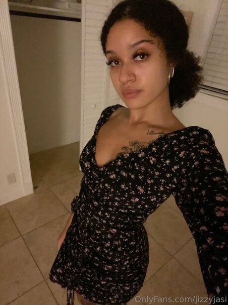 Jizzyjasi hd pornstar images