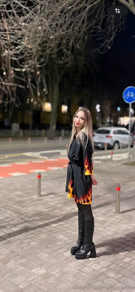 Mimiknox Official model sexy pics