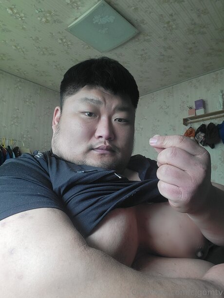 Cjgomtv star exclusive pics