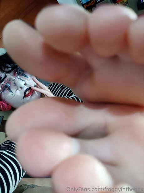 Froggyinthebox pornstar free images