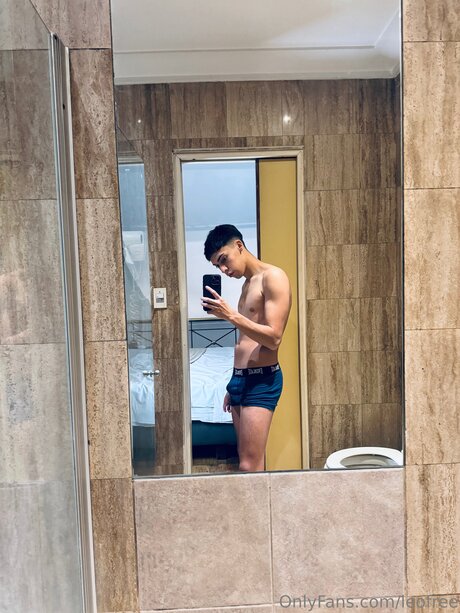 Leofree hot actress pictures